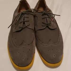 Men's shoes